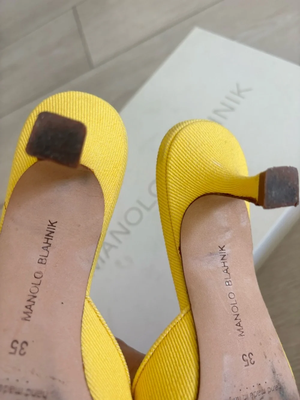 Manolo Blahnik Yellow Pointed Buckle Mules size 35 - Picture 6 of 7